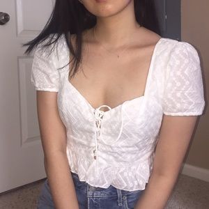 NWT Forever 21 Eyelet Lace Up Front Crop